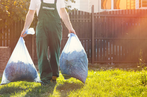 Best Yard Waste Removal  in Carmel, IN